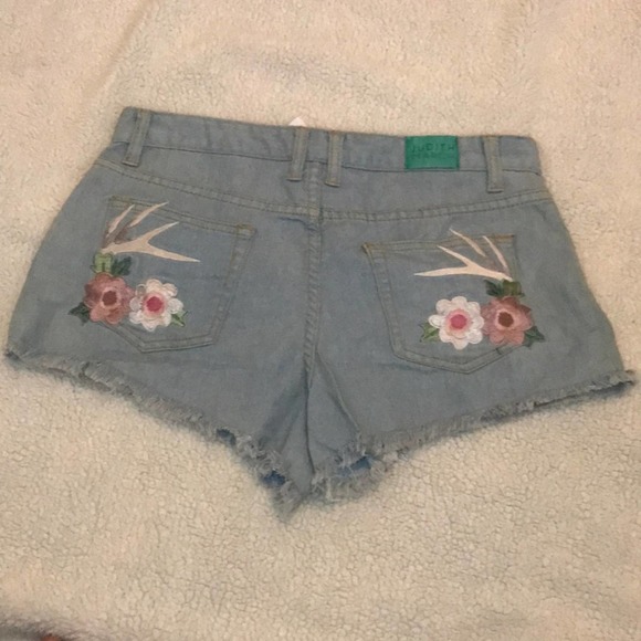 Small Judith March Denim Shorts - Picture 4 of 7